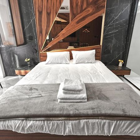 Mim Apartments Szkopje Kültér fotó