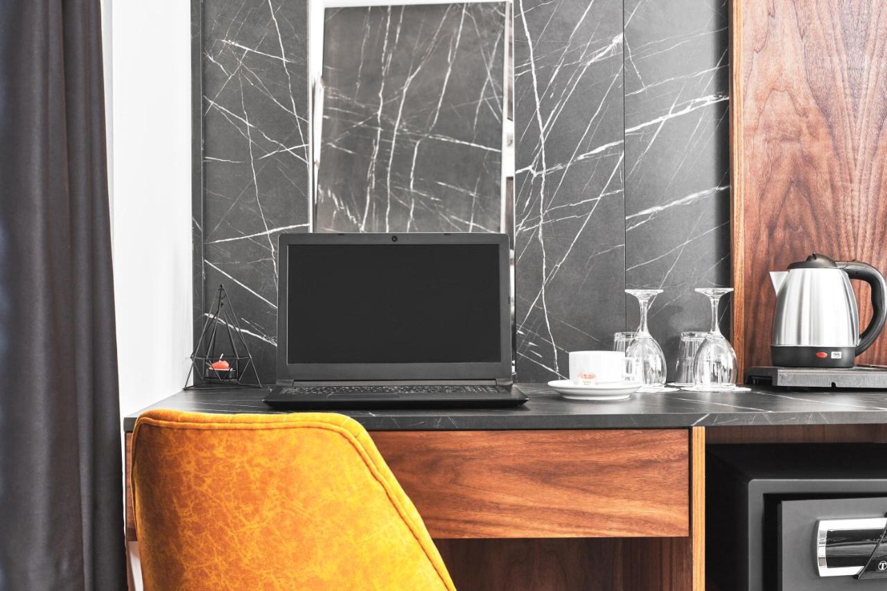 Mim Apartments Szkopje Kültér fotó