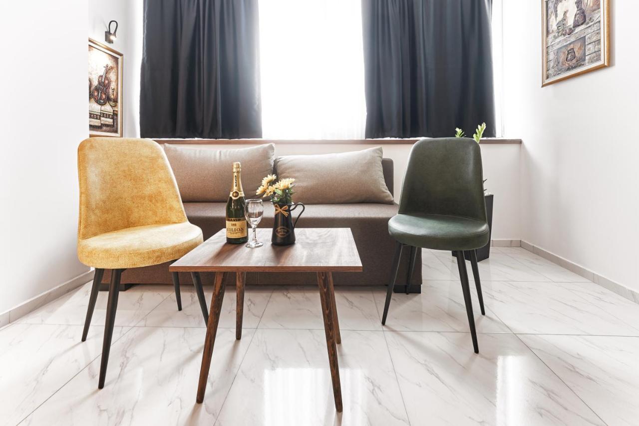 Mim Apartments Szkopje Kültér fotó