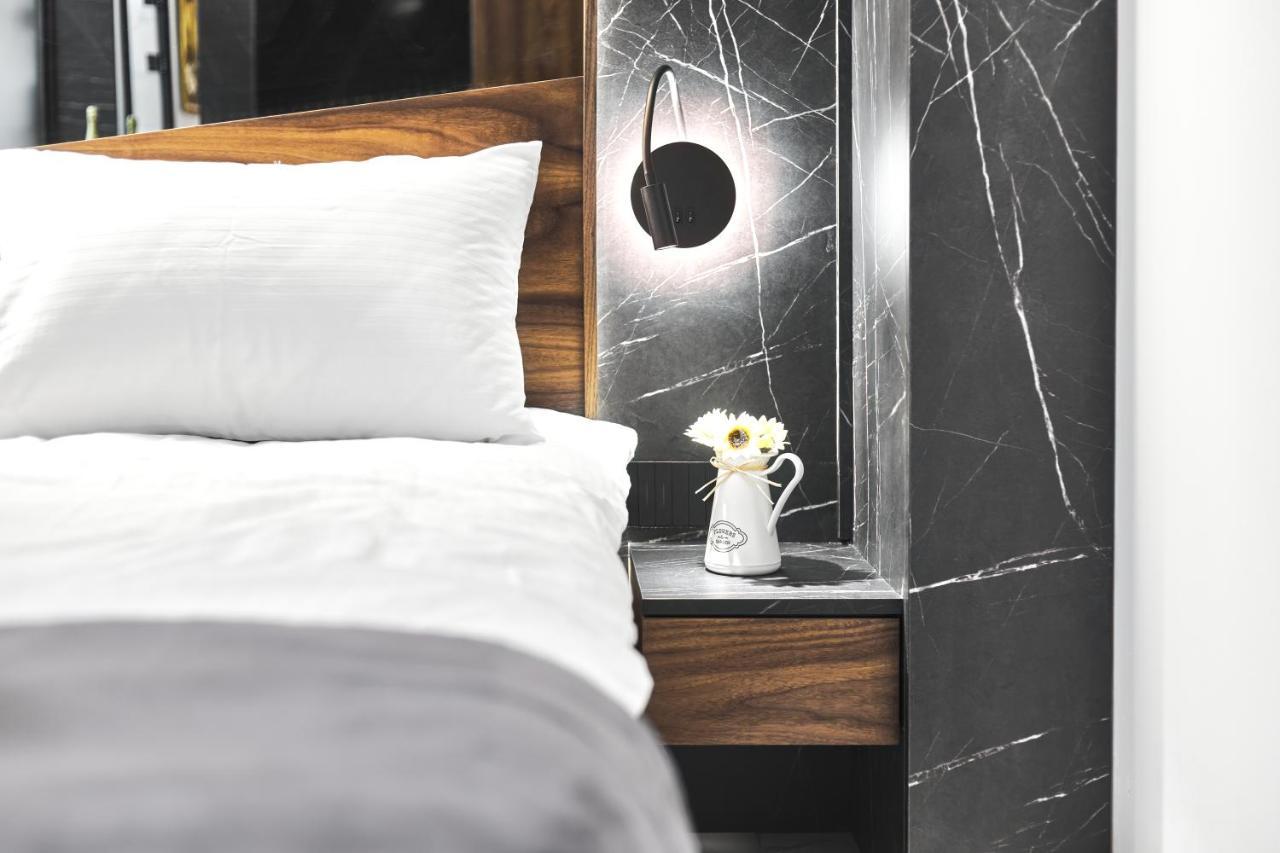 Mim Apartments Szkopje Kültér fotó